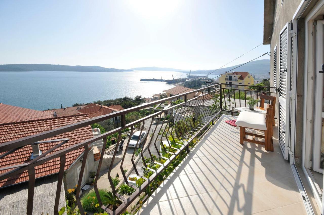 Apartment Ana Trogir Exteriör bild