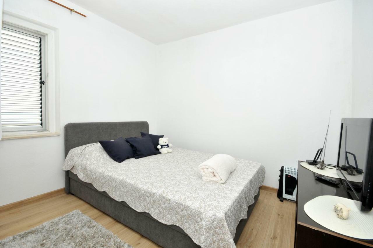 Apartment Ana Trogir Exteriör bild